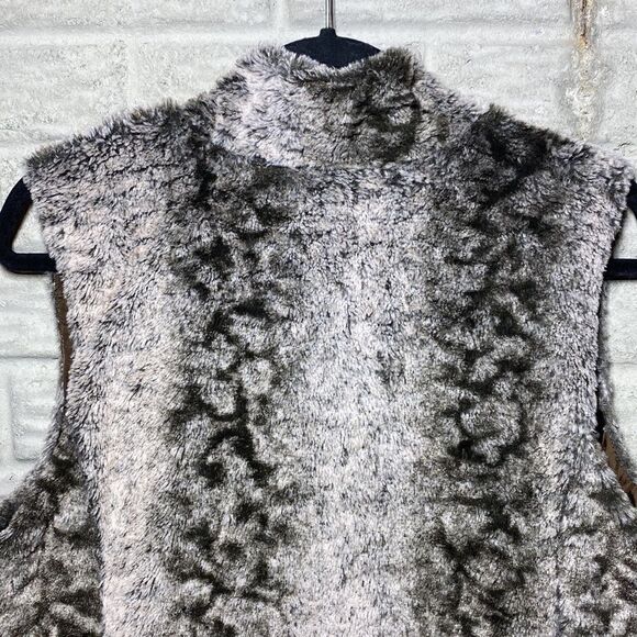 Furry Brown Vest Women's Size Small - Picture 9 of 9